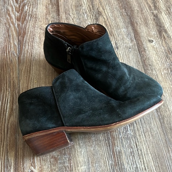 Sam Edelman black suede booties. - Picture 2 of 8